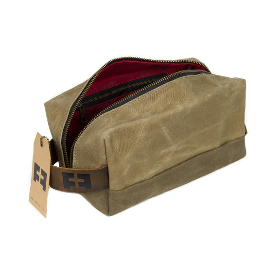 the DOPP KIT in EARTH - :: FAT FELT ::
